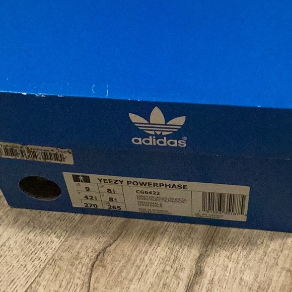 Yeezy powerphase calabasas size 9 men’s - Picture 3 of 3